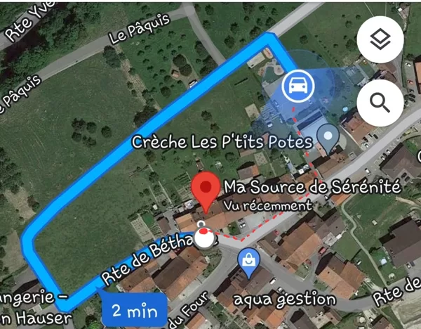 Parking salle communale à Châbles